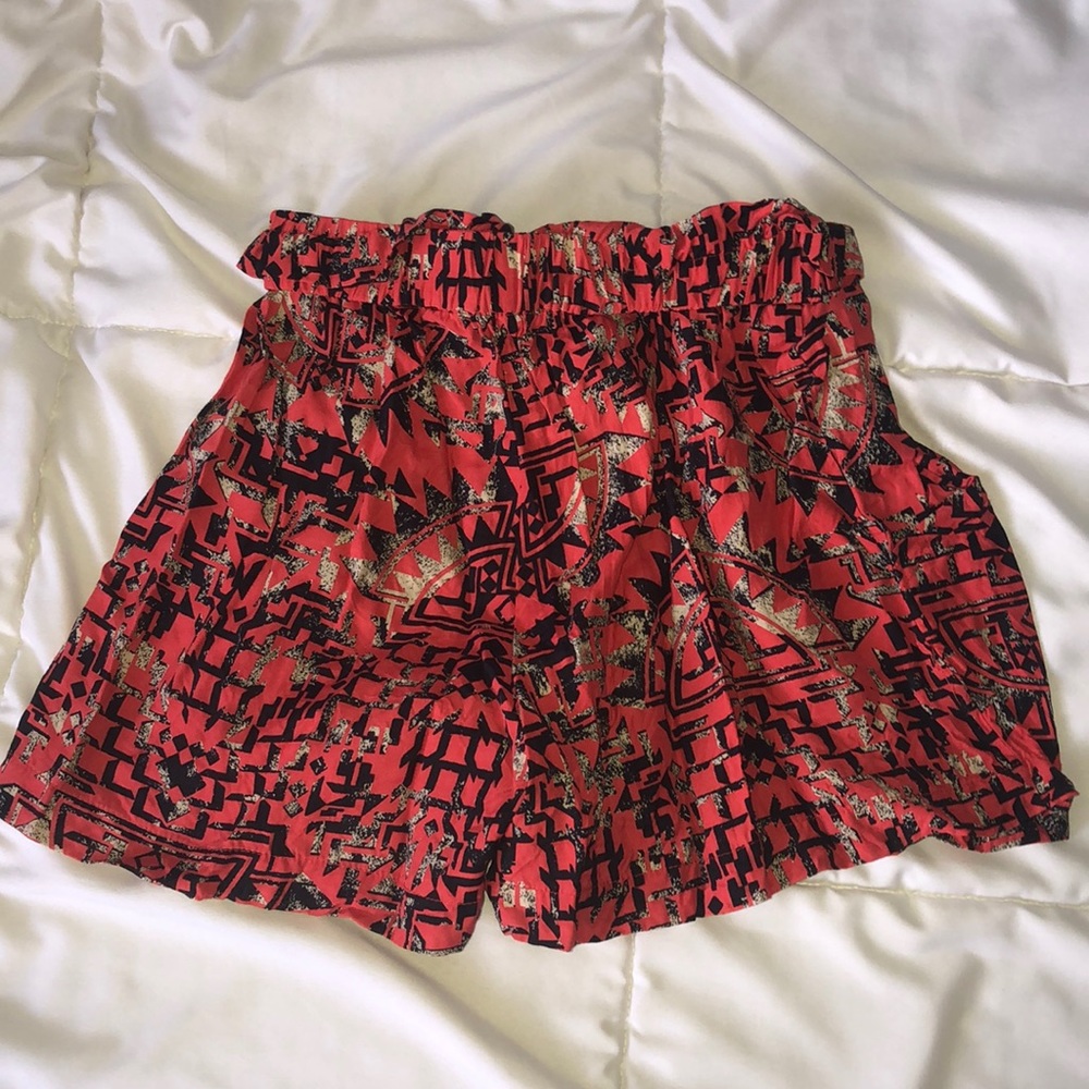 Patterned Shorts - Picture 2 of 4